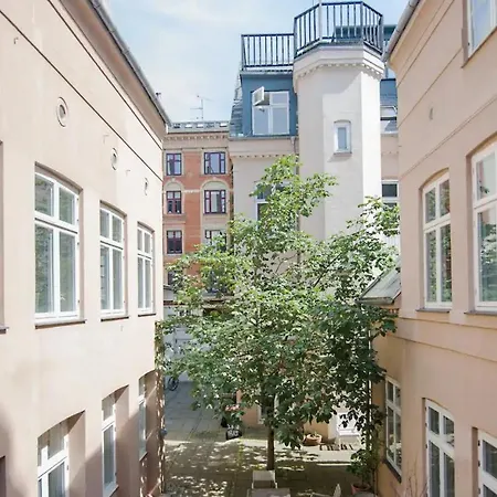 Cosy City Perfect For A Family Or Group!