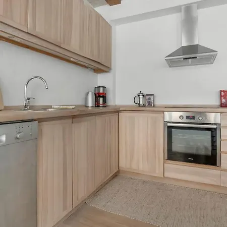Διαμέρισμα Cosy City Perfect For A Family Or Group!